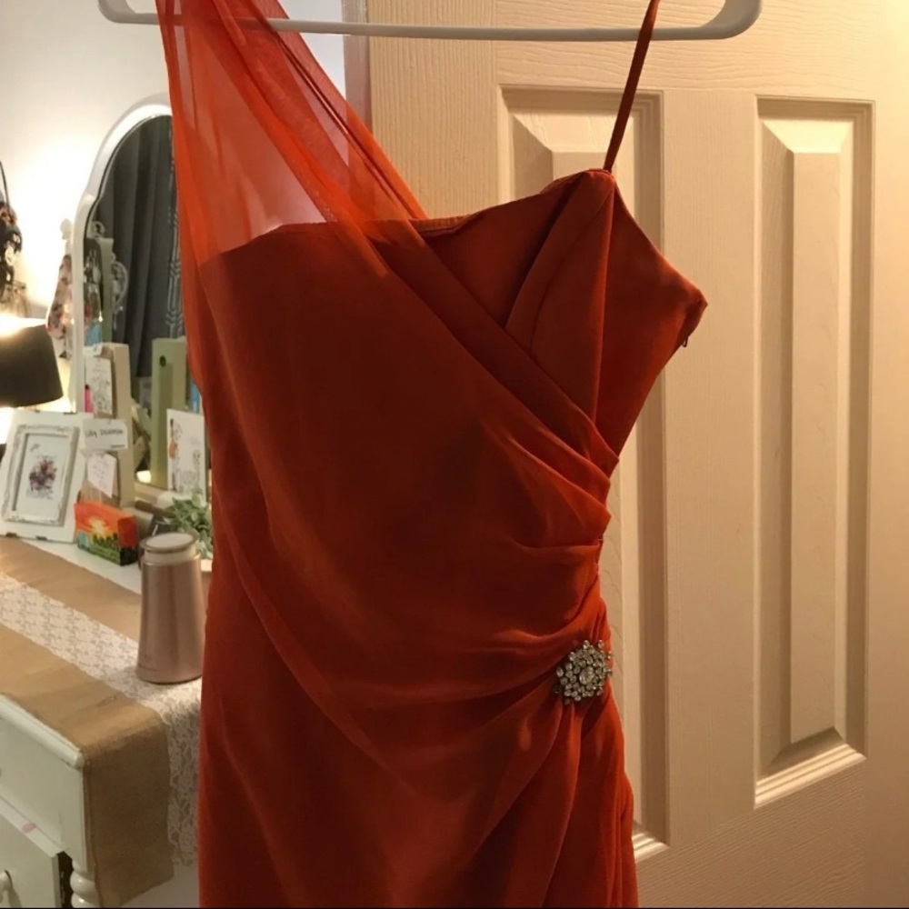 Beautiful orange formal dress!!